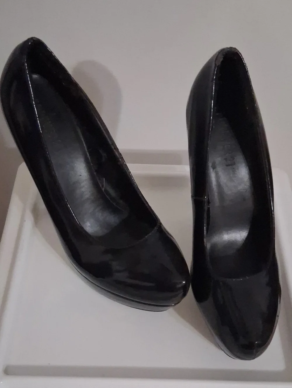 Forever 21 Black Pinup Pump